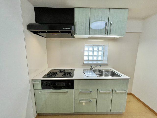 キッチン　※別部屋参考写真