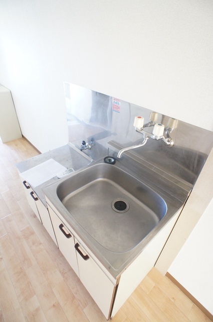 キッチン　自炊派には便利なガスコンロ設置可能キッチンです♪