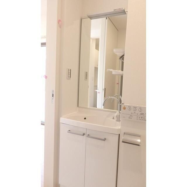 洗面設備　広い洗面スペース