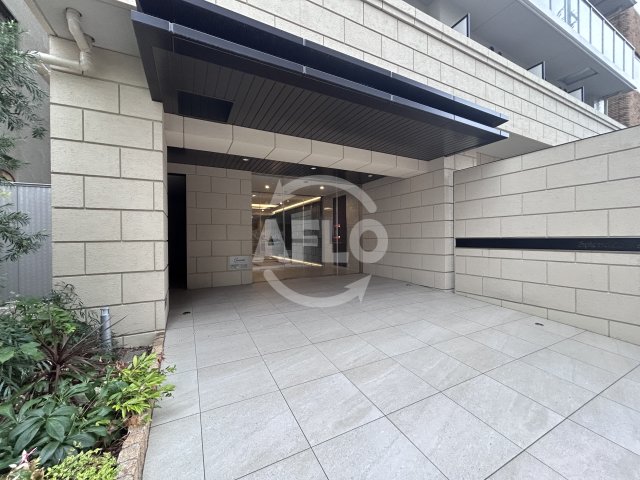 エントランス　スプランディッド江坂DUE　エントランス