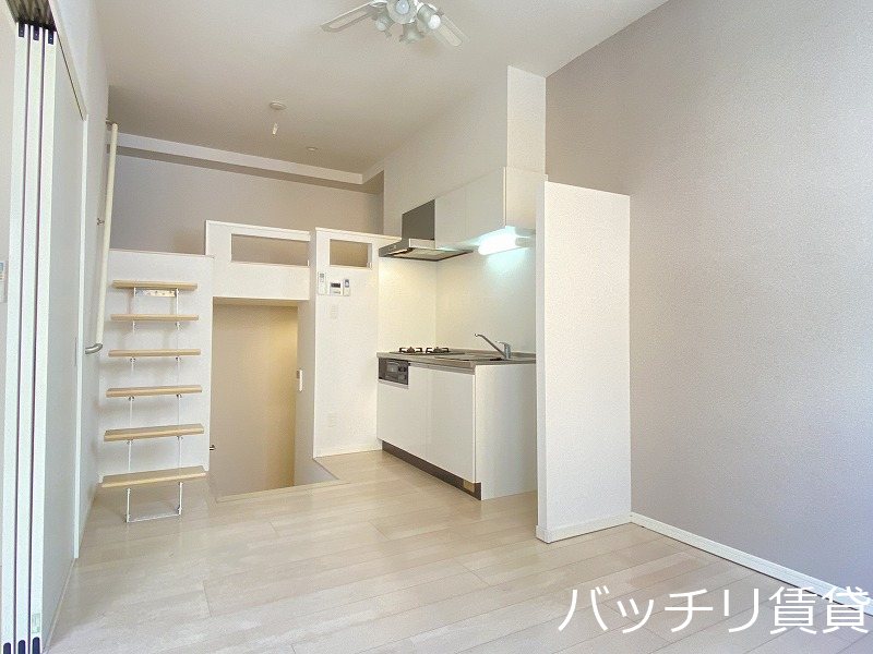 居室・リビング　同型タイプの為、現状を優先いたします。