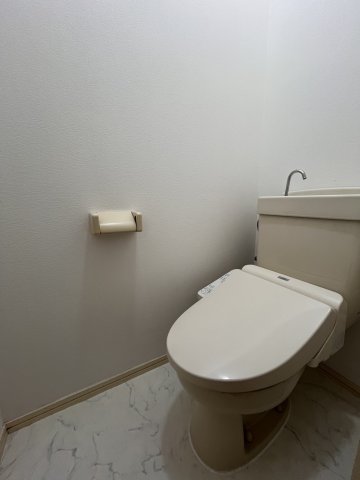 トイレ　トラッドハウス