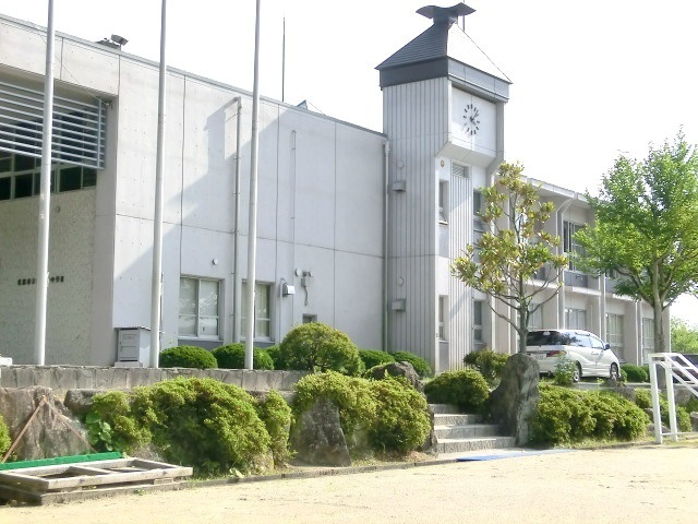 中学校　恵那市立恵那西中学校（中学校）まで3407m