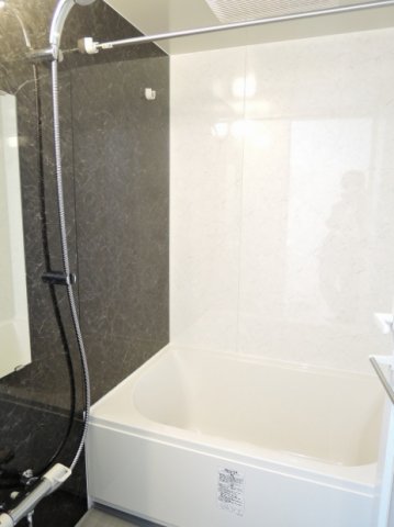 バス・シャワールーム　清潔な浴室！
