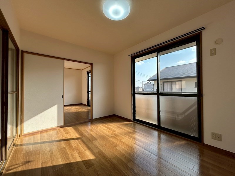 その他設備　南向きの明るいお部屋です。