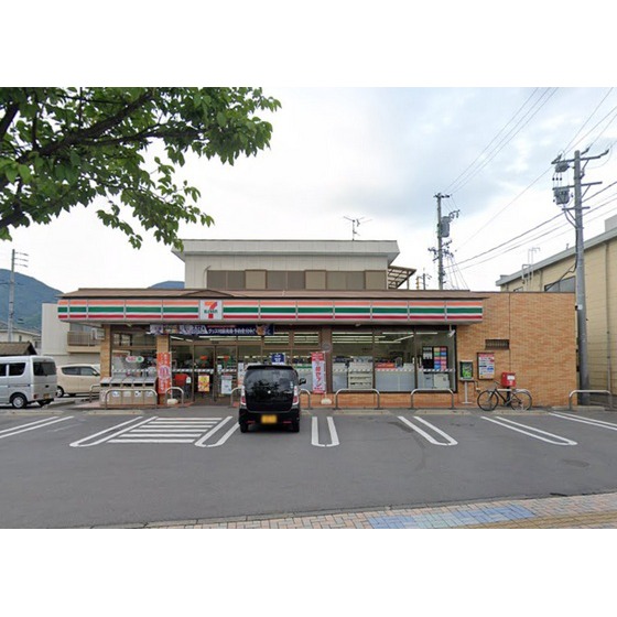 コンビニ　セブンイレブン上田常田店（コンビニ）まで238m