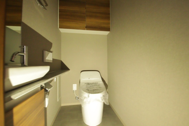 トイレ　別室の参考写真です。※現況優先