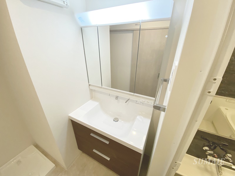 洗面設備　独立洗面台です☆