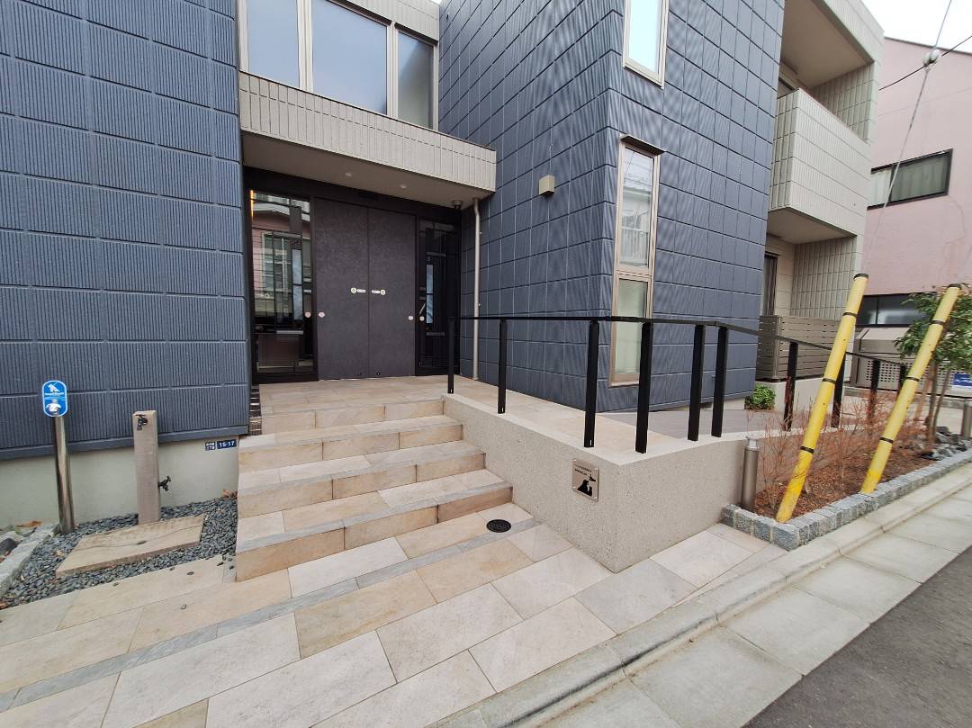 エントランス　★広々エントランス★