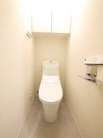 トイレ　ARTESSMO REFINA