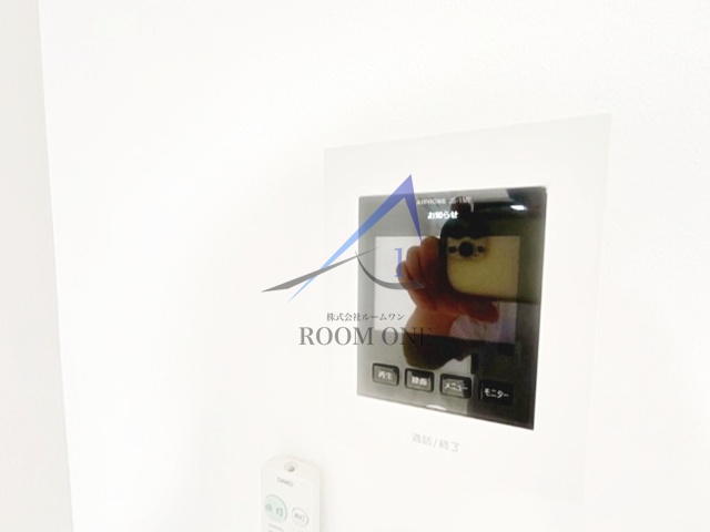 セキュリティ　モニター付きインターホンです。