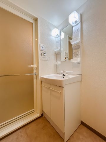 洗面設備　スカイコートパレス千川　豊島区高松3