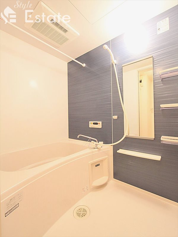 バス・シャワールーム　バスルーム