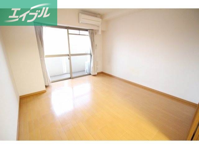 その他部屋・スペース　洋室８．４帖