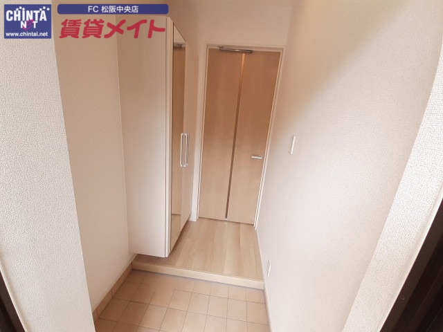 玄関　同型タイプの写真です