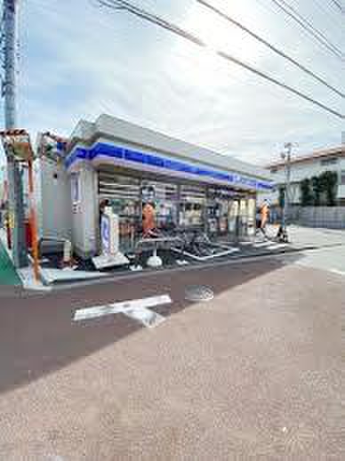 コンビニ　ローソン　品川大崎3丁目店（コンビニ）まで120m