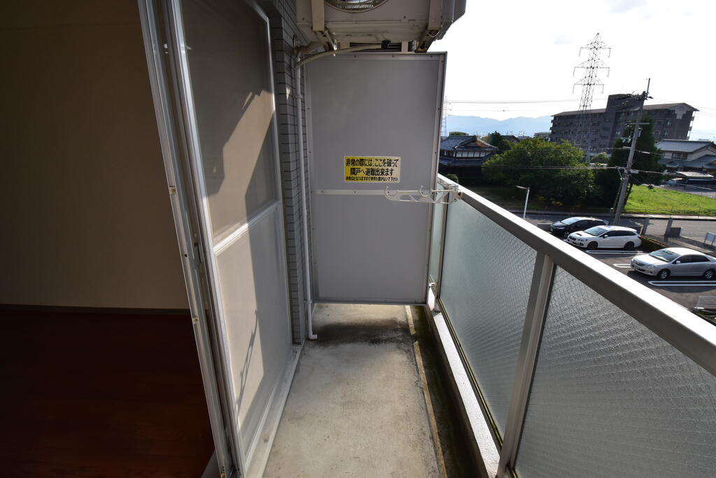 バルコニー　（同仕様写真）