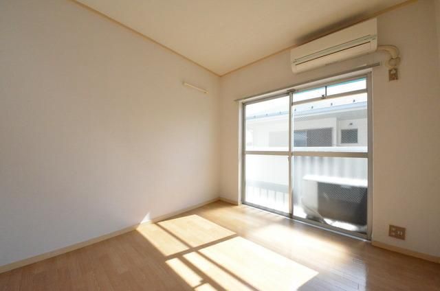 居室・リビング　☆明るいお部屋☆