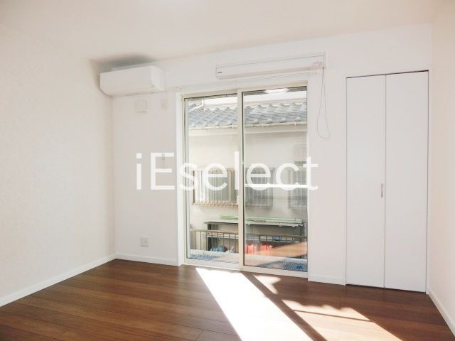 居室・リビング　明るいお部屋です