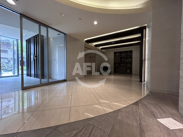 ロビー　スプランディッド新大阪III　ロビー