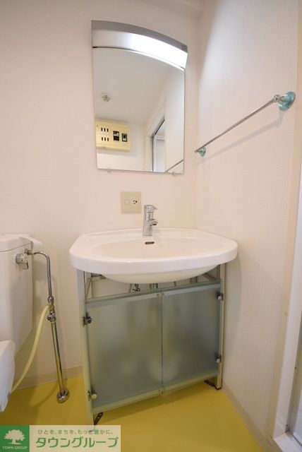 洗面設備　お部屋ごとにカラーが異なります。内見時にご確認下さい。