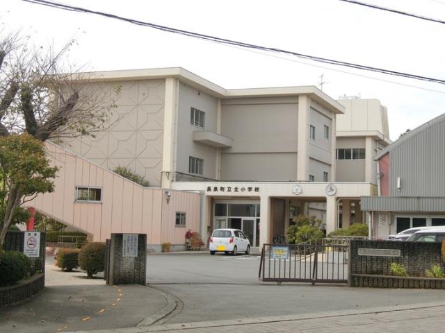 小学校　長泉北小学校（小学校）まで699m