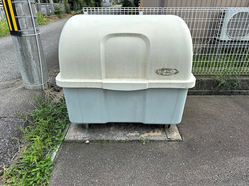 その他　敷地内ゴミボックス