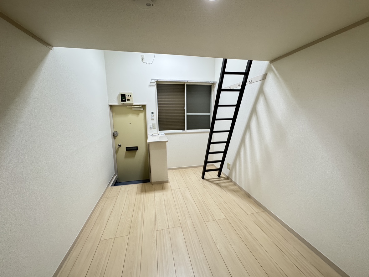 居室・リビング　シャッター有り