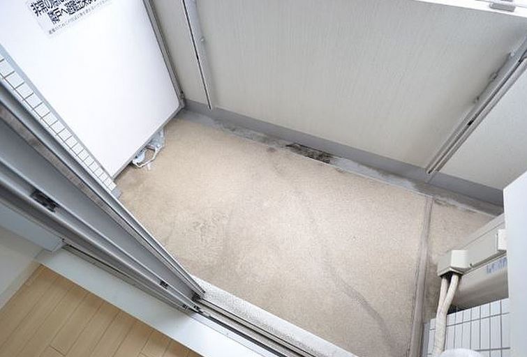 バルコニー　★洗濯物を干すスペース充分に取れます★