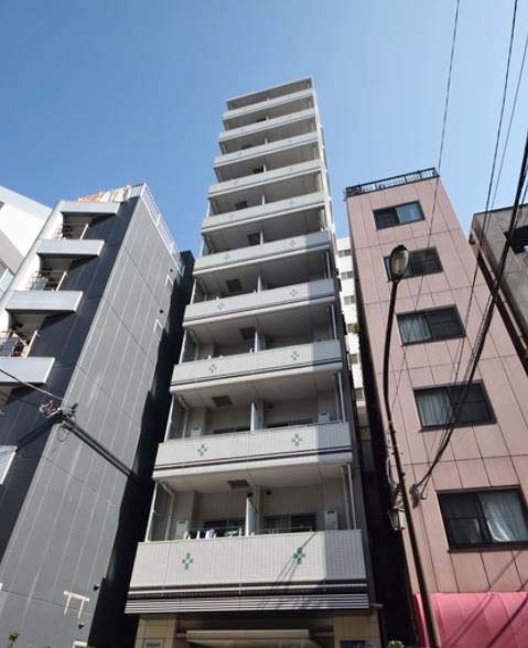 建物外観　★外壁タイル張り、重厚感のある外観★