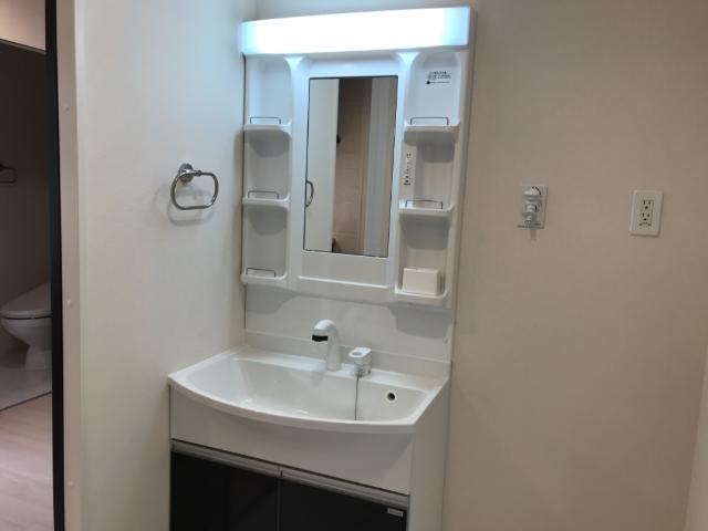 洗面設備　洗髪洗面化粧台