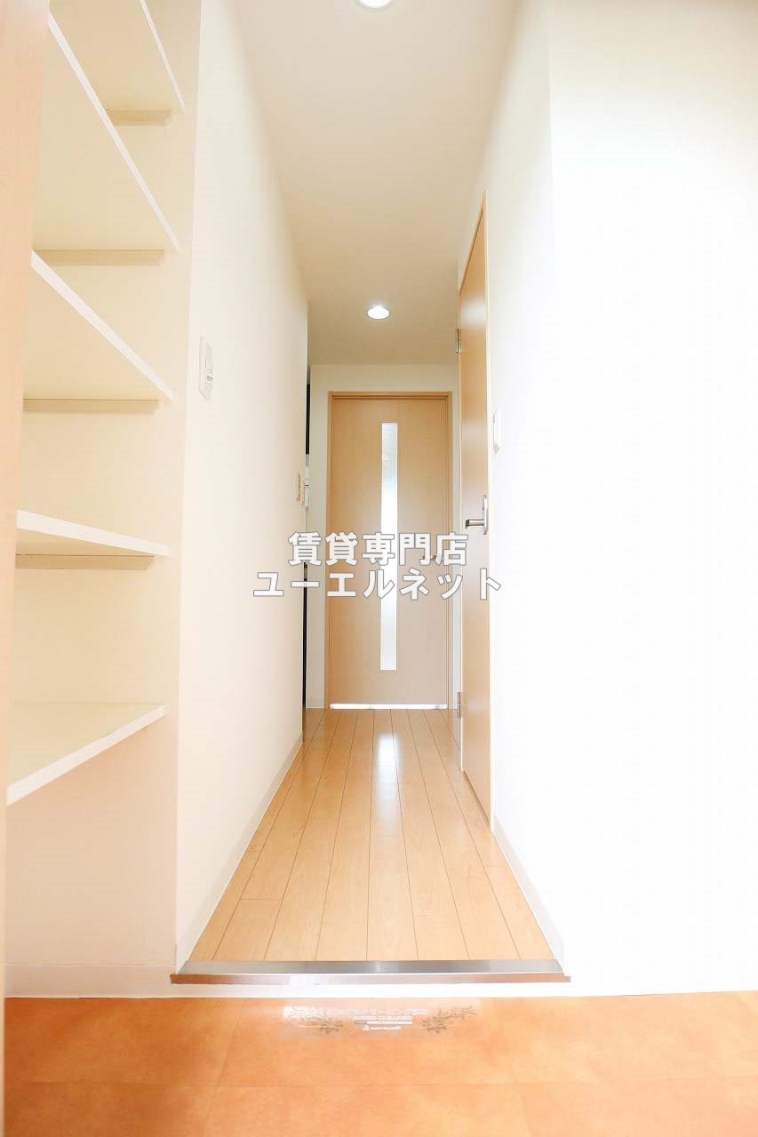 玄関　住まいの顔ともなる玄関