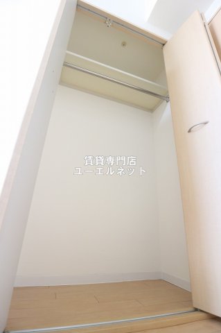 収納　クローゼット付きでお部屋もスッキリ♪