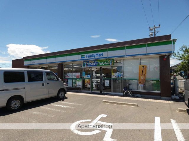 コンビニ　ファミリーマート一宮若年北店（コンビニ）まで1004m