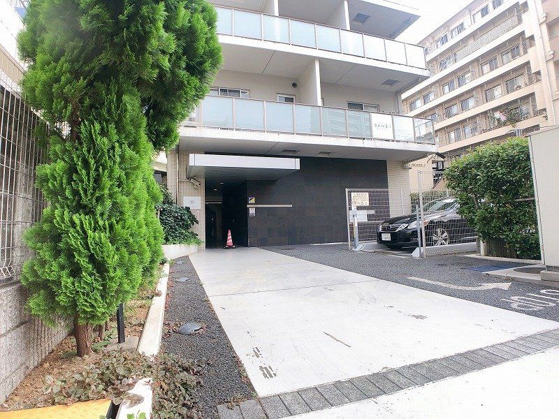 エントランス　エントランス