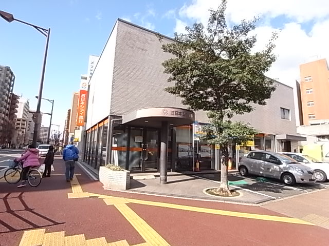 銀行　西日本シティ銀行港町支店（銀行）まで272m
