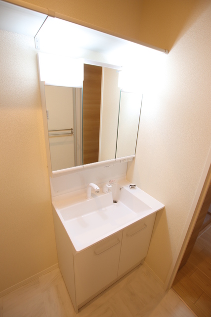 洗面設備　※別室参考写真　朝の身支度はこちらで