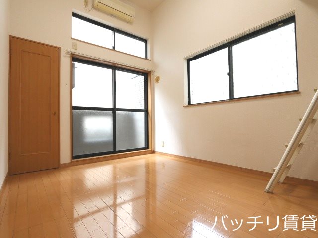 バルコニー　同型タイプの為、現状を優先致します。