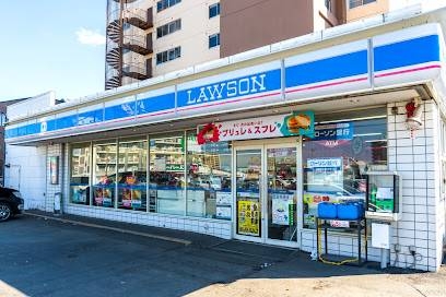 コンビニ　ローソン札幌西岡店（コンビニ）まで27m