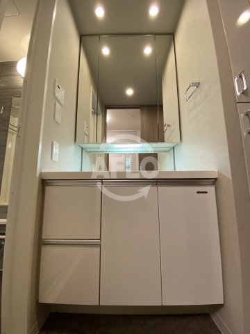 洗面設備　パークアクシス梅田　独立洗面台