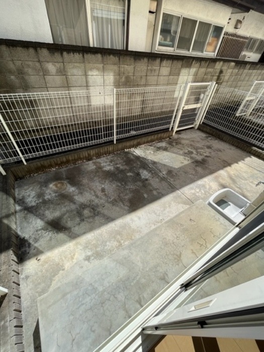 バルコニー　図面と現状に相違がある場合には現状を優先