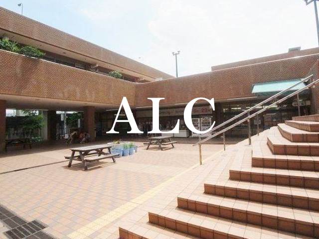 ショッピングセンター　グルメシティ板橋サンゼリゼ店（ショッピングセンター）まで582m