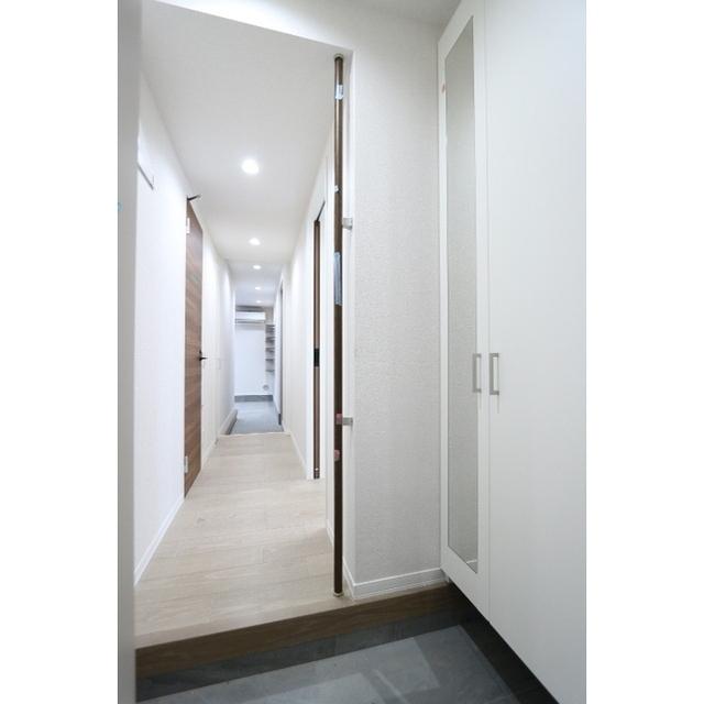 玄関　玄関収納豊富です