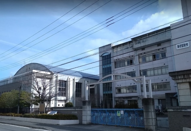中学校　川崎市立今井中学校（中学校）まで672m