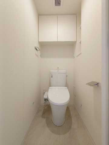 トイレ　別部屋の参考写真となります