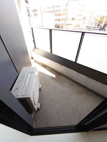 バルコニー　別部屋の参考写真となります