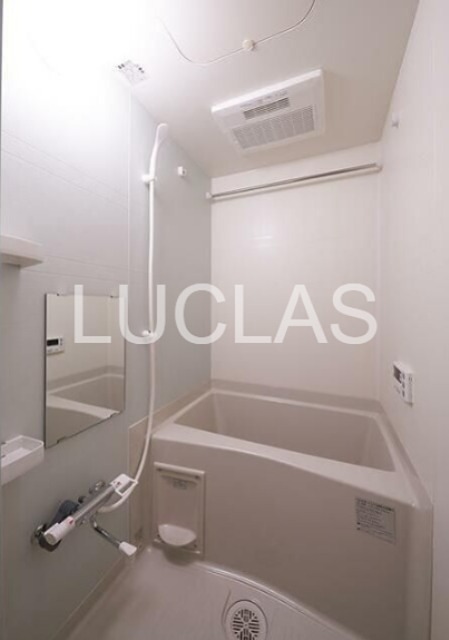 バス・シャワールーム　浴室も付いており、日々の疲れを癒します♪