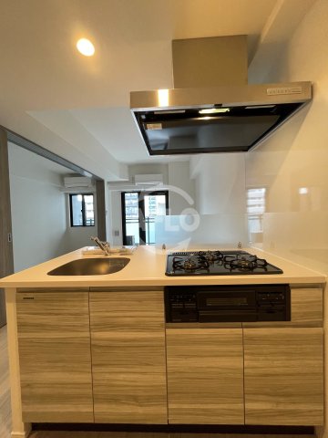 キッチン　S-RESIDENCE堺筋本町Deux　３口システムキッチン