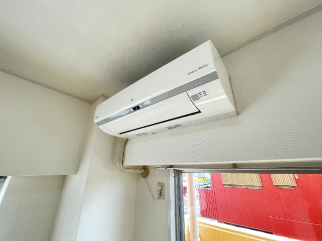 その他設備　リビングにエアコン完備
