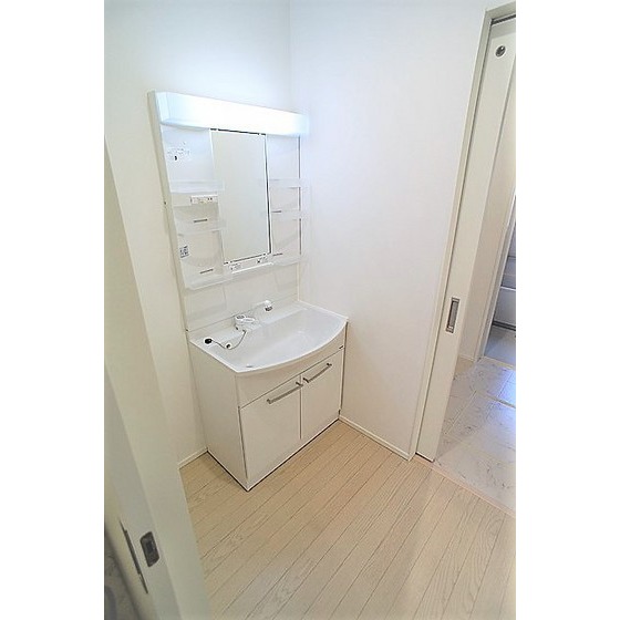 洗面設備　シャンプードレッサー